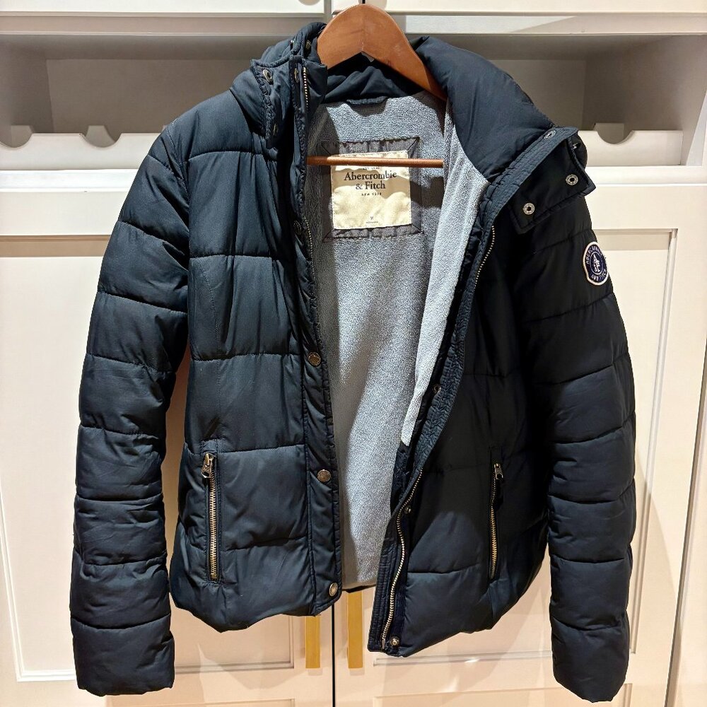 Abercrombie & Fitch Women’s Puffer Jacket – Black, Size Medium